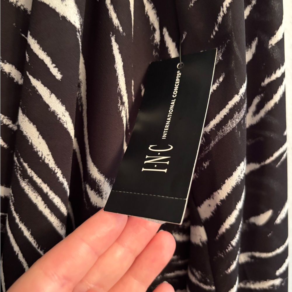 NWT I.N.C. International Concepts Tiger Stripe Blouse - Picture 6 of 8